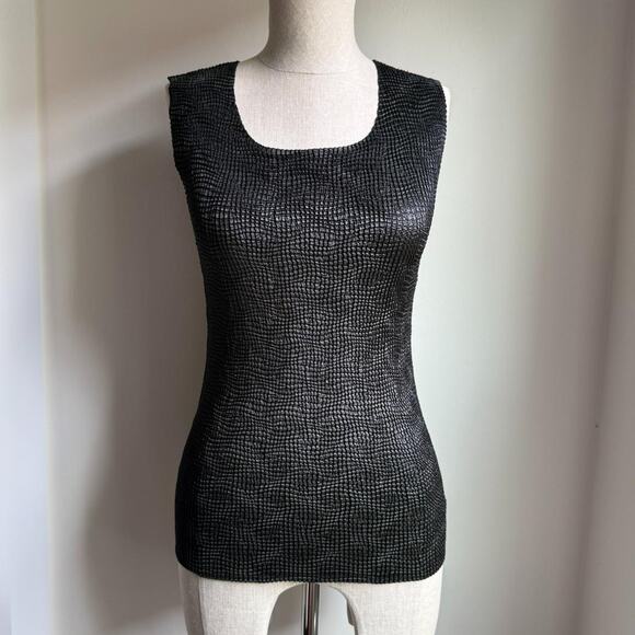 Quintessential Black Textured Stretch Tank Top S - Picture 6 of 8